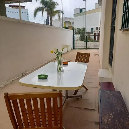 Apartman Baia 150 M Dal Mare